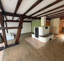 Großzügige EG-Wohnung im Bauernhaus mit Garten, Terrasse - Lenningen