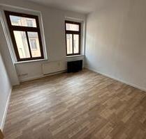 Zu vermieten: Helle und freundliche 2- Zimmer-Wohnung, 2 OG - Werdau