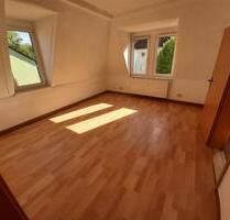 Helle frisch renovierte 2-Zi. Wohnung Meißen rechts d. Elbe