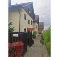 Gepflegte 2,5-Zimmer-Wohnung mit Balkon & Tiefgarage PF-Südstadt - Pforzheim