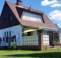 Von privat: Einfamilienhaus m. großem Garten in ruhiger Sackgasse - Hetlingen