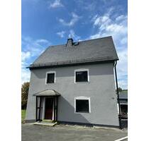 Haus zur Miete - 830,00 EUR Kaltmiete, in Geroldsgrün (PLZ: 95179)