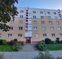 Schöne 3 Zimmer Wohnung mit Balkon, WG-geeignet - Neubrandenburg Carlshöhe