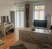 Ansprechende 1-Zimmer Altbau Wohnung mit Balkon in Gera