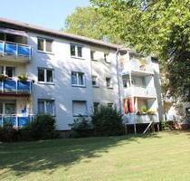 Renovierte 2,5-Zimmer-Wohnung mit Loggia und Tageslichtbad! - Frankfurt am Main Bonames