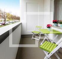 *Ab 01.06.25* Frisch renovierte 2-Zimmer-Wohnung mit Balkon und Duschbad im 1. OG - Leipzig West