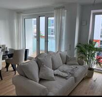 Helle moderne 2-Zimmerwohnung mit Bad en Suit - Bremen