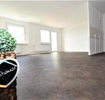 Attraktive 3-Raum-Wohnung mit Balkon * TOP Lage - Hohenstein-Ernstthal