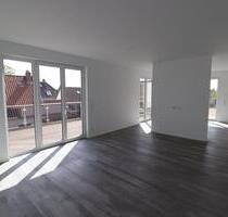 Neuwertige und helle Penthouse-Wohnung mit Dachterrasse und Carport - Peine Peine Kernstadt