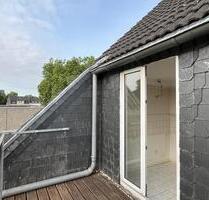 DIY Wohnung mit tollem Dachbalkon! 3 Monate mietfrei! - Oberhausen Alstaden