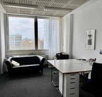 Helles, ruhiges Büro mit Blick auf den Fernsehturm - Berlin Friedrichshain-Kreuzberg