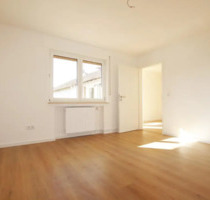 Moderne 2-Zimmer-Wohnung mit neuer Einbauküche & Balkon in ruhige - Mörfelden-Walldorf