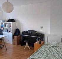 WG Zimmer in 2er WG - 375,00 EUR Kaltmiete, ca.  18,00 m² in Aachen (PLZ: 52064) Aachen-Mitte