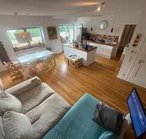 Oberkassel, EndterDachgeschosswohnung mit 113 m² mittendrin - Düsseldorf Niederkassel