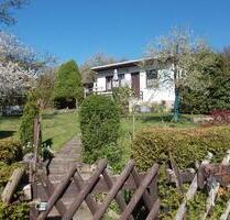 ruhige Gartenoase zu vergeben - 3.000,00 EUR Kaltmiete, ca.  0,00 m² in Crimmitschau (PLZ: 08451)