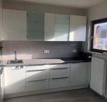 2-Zimmer-Wohnung mit Balkon und Küche in Karben