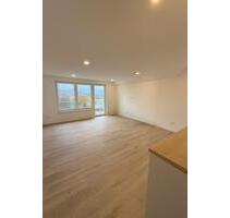 Neuwertige 3-Zimmer-DG Wohnung mit Balkon & Tiefgaragenstellplatz - Mosbach