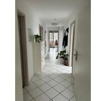 3-Zimmer-Dachgeschosswohnung mit Balkon & Stellplatz - Halsenbach