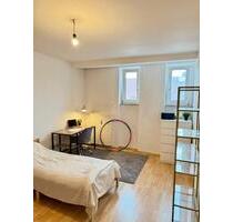 3-Zimmer-Wohnung (4OG) mit Einbauküche WG geeignet - Offenbach am Main