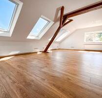 Lichtdurchflutete 2-Zimmer-Dachgeschosswohnung mit Charme und moderner Ausstattung! - Heidenheim an der Brenz Aufhausen