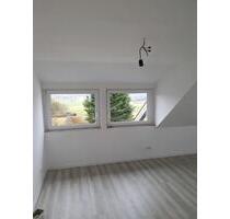 Lichtdurchflutete 3 Zimmer WohnungDachgeschoss - Emmelshausen
