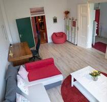 2 Zimmer 48m2 zur WG in 5 Zimmer Wohnung - Berlin Mitte