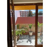 Geschmackvolle 2-Zimmer-Maisonette-Wohnung mit lux. Innenausstatt - Liederbach am Taunus