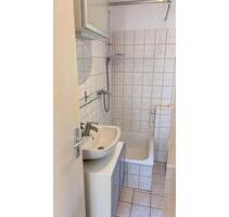 -TOP LAGE- 3-4-Zi.-Wohnung,Dachzimmer, Balkon und Garage - Bad Homburg vor der Höhe Gonzenheim