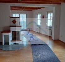 Lichtdurchflutete Maisonette mit offenem Wohnkonzept in Röslau zu vermieten.