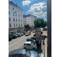Nordend: 2-Zi.-Whg. mit Balkon & EBK, frei zum 01.08. - Frankfurt am Main Nordend West