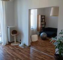 Untermiete: 4-Zimmer-Altbau Sachsenhausen, Balkon, Mainblick - Frankfurt am Main