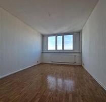 Kleine, charmante 1-Zimmer-Wohnung im Hochhaus - kurzfristig bezugsfrei ! - Halle (Saale) Halle-Neustadt