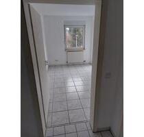 3 ZKB - ETW in sehr gepflegtem Mehrfamilienhaus in HOMURG-ERBACH - Saarbrücken Malstatt