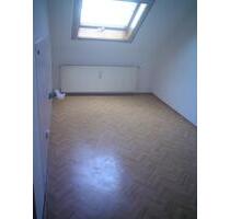 1 Raum Wohnung 38qm - 209,00 EUR Kaltmiete, ca.  38,00 m² in Saalfeld (Saale) (PLZ: 07318)