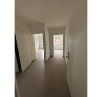 zentral gelegene und renovierte 2,5-Raum-Wohnung auf ca. 45 m² zu vermieten - Oberhausen