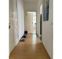 Schöne möblierte 2-Raum-Wohnung mit Balkon und Küche in Berlin
