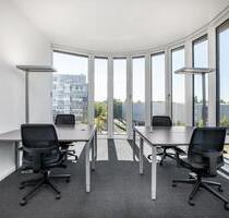 Privater Büroraum für 5 Person in Regus Airport City - Düsseldorf Stadtbezirk 5