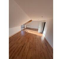 Schöne 3 Zimmerwohnung 90qm - 850,00 EUR Kaltmiete, ca.  90,00 m² in Ernsgaden (PLZ: 85119)