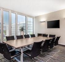 Privater Büroraum für 4 Person in Regus Airport City - Düsseldorf Stadtbezirk 5