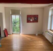 Nahe MHH: Schöne helle 5-Zimmer-Altbauwohnung in H-Groß-Buchholz - Hannover Buchholz-Kleefeld