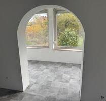 2 Familien Haus Renoviert in 90574 Rosstal mit 1000m2 Grundstücks - Stein