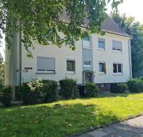 Helle 2 Zimmer-Dachgeschosswohnung zu vermieten! - Essen Stadtbezirk V