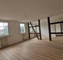 Schöne große 3-Zimmer-Wohnung mit neuem Bad und EBK - Wilkau-Haßlau