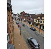 Helle, frisch sanierte 4-Zimmer-Wohnung in zentraler Lage - Husum