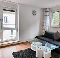 Komplett möblierte, helle 2 Zi. Wohnung, Zentral in Stuttgart Süd