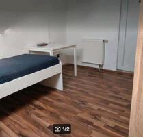 kleines Zimmer in einer Wohngemeinschaft Nähe Koblenz in - Mülheim-Kärlich