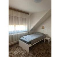 Monteur und Studenten UnterkunftZimmer - Karlsdorf-Neuthard