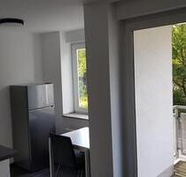 Helles möbliertes Apartment mit Balkon & TG-Stellplatz nahe Schloss Benrath - Düsseldorf Stadtbezirk 9