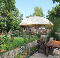 Gewerbegrundstück mit Glaspavillon in Hannover-Herrenhausen