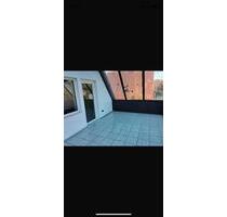 Helle 3 -Zimmer-Wohnung mit großem Wintergarten in zentraler Lage - Nienburg (Weser)